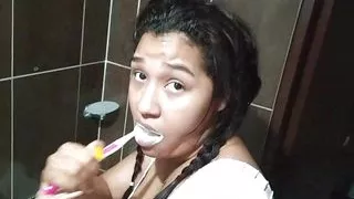 18 year old brunette big saggy tits from New York United States fucking her stepbrother's big dick