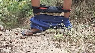 Teen Boy Masterbation im Wald riesiger Schwanz