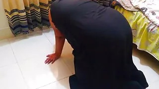 Hot Stepmom Fucks Stepson Without Condom While Cleaning House, Cum Inside Big Ass