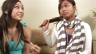 When they get alone Asian teen gives her boyfriend a handjob