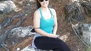 (Public blowjob) Outdoor flashing and sucking dick in the mountain