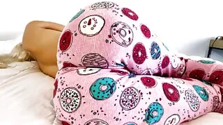 Step Mom Wakes up to Hard Cock of Step Son He helps MILF to cum quick Carry Light