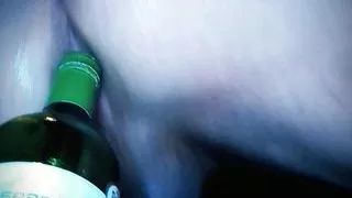 Watch this guys ass stretch on a wine bottle.