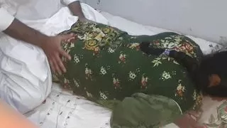 Christmas pa Choti didi ki Cute gand ma lund dala or didi ki hari bhari moti gand dakh kar mara lund pagle ho gay