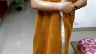 nahakar kar ayi Sasu-maa ko choda chupke se dekhne ke baad