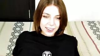 Pervert foot teenie Maya want his cum with feet, hands and mouth. With her delicat feet she milk the last drop out of hi