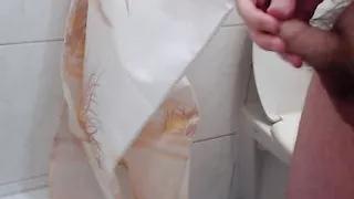 thebavarianone cums in shower