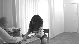 Getting a mouthful of cum is how this ebony milf wants to