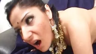 The obscene secrets of Calcutta whores - (India) - Chapter