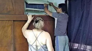 Horny mature woman wants to suck the cock of the guy from the technical service