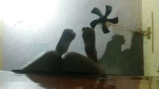 Hot wife ko Standing position mai chudai kiya.