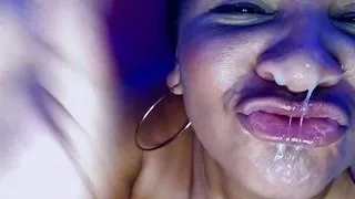 I blow my stepbrother until he cums on my face, I am a very accommodating stepsister, I like to suck dick