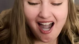 Hot Wife Blowjob Swallow!! BBW