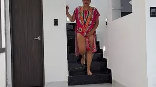 My stepmom likes to suck my dick, I love how she does it