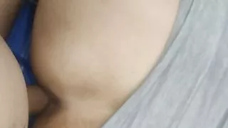 My sister-in-law comes to my house to play and play with me