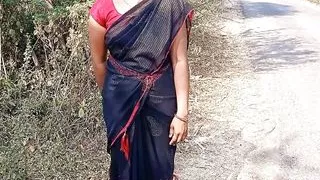 Road par khadi ladki ko 2000 de kar ghar pe lakar thoka