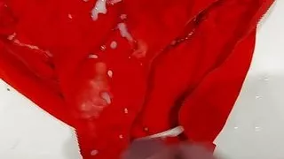 Sperma Ehefrauen rote Höschen