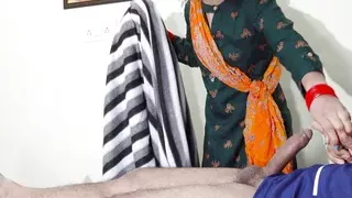 sexy Indian maid sucks cock in all Hindi audio