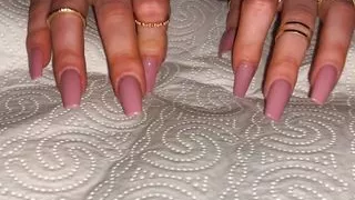 Long Fingernails Tapping and Scrachting