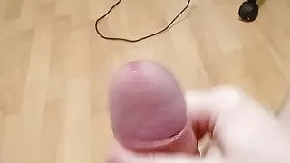 Als ich den nackten Arsch einer transsexuellen Nachbarin sah, konnte ich nicht anders, als meiner fetten Schlange Streiche zu spielen