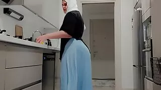 I'm showing my sexy bbw body to my stepson.