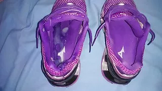 wife's sneaker mizuno prophecy big cumshot inside