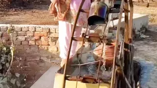 Mere bhai k dost ne mujhe zabardasti kheton ma choda aur Meri gand mari