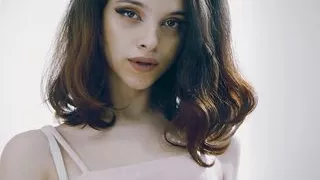 Spanish Spinner Ohana Petite Drains Cock