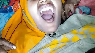 Padhos ki Bhabhi ki mast chudayi Bhabhi ne devar ka Pani nikal diya