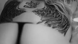 Squirting MILF is playing with herself