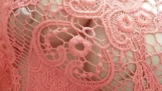 Tetas y pezones grandes