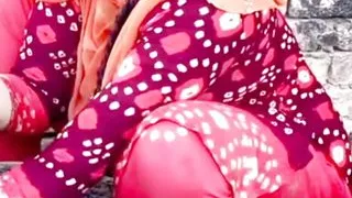 Mere nana Abu k bhai ne Meri chudai ki kheton ma