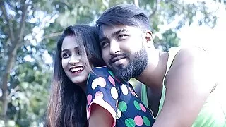 Pati ke chhote bhai apne hi nai nawalee bhabhi ko impress karke chodne ka maja luta jab ghar pe bhaiya nahi tha