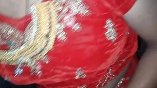 Dulhan Ko doste ke gar choda.