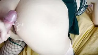 The guy fucked a sexy girl with pink hair and cum on her ass