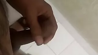 Hand job a big Cock in washroom ko