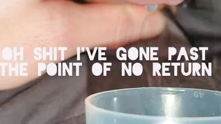 Er reizt meinen Schwanz, bis ich versage und mächtige Spermastrahlen spritzen