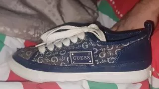 Rate mal, welche Turnschuhe meine Frau hat