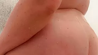 JuicyP83 squirts to quench your thirst