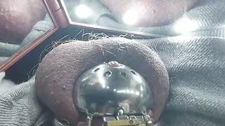 Winzige Keuschheit ruiniert Orgasmus