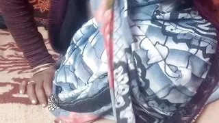 Devendra sexy bhabhi ko leg utha kar choda