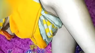 Desi bhabhi ki chudayi devar ne bhabhi ko garam kare ke chodne ghodi bana ke