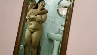 Beautiful Bhabhi Hot Sex with Innocent Hotel Boy!! Hot XXX