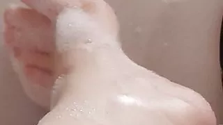My pretty feet in the bathtub