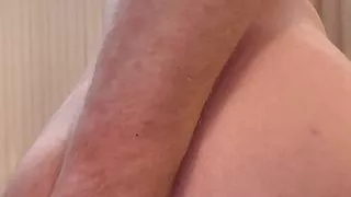 Ich stecke mir eine Fernbedienung in den Arsch!