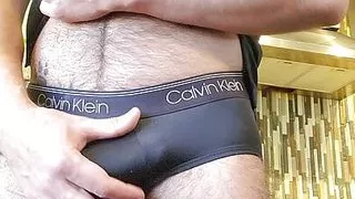 Watter Junge verschwitzte Eier nach dem Training