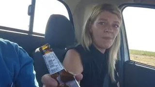 Sweet tinder date 's first blowjob while driving
