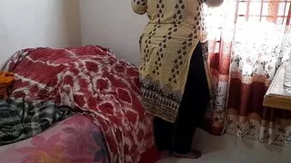 calak Sasurji ne bahu ke hath bandh kar uski mast choda (Father-in-law tied hands of the daughter-in-law and Fucked her)