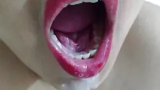 Tamil Desi Stepmom Gets Stuck While Sweeping Under Bed When Stepson Fucks & Huge Cum Out Her Mouth