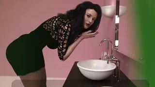 Passion Cap 4 - My Stepmother and StepSister Enter the Bathroom while I'm Showering